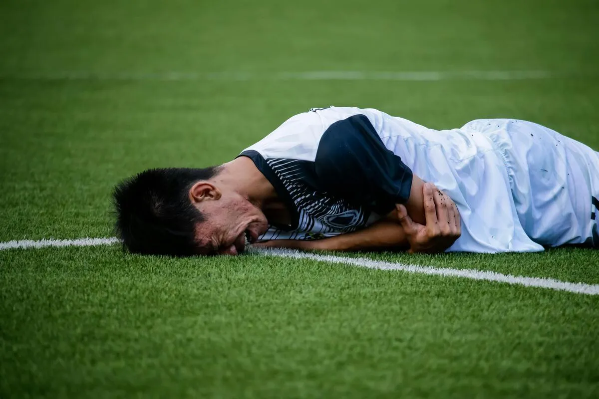 松岛19岁抢五失利被逆转表现低于预期球迷感叹可惜